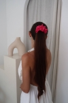 gumka do włosów pastelowy róż Scrunchie Medium Candy Pink – fryzura kucyk