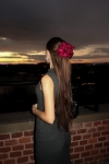 duża gumka do włosów bordowa Scrunchie Maxi Dark Cherry – półupięcie