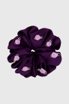 Scrunchie Maxi gumka do włosów fioletowa z różyczkami 3D – Wild Berry