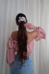 Scrunchie Medium gumka do włosów różowa w złoto-białe wzory – Rose Latte