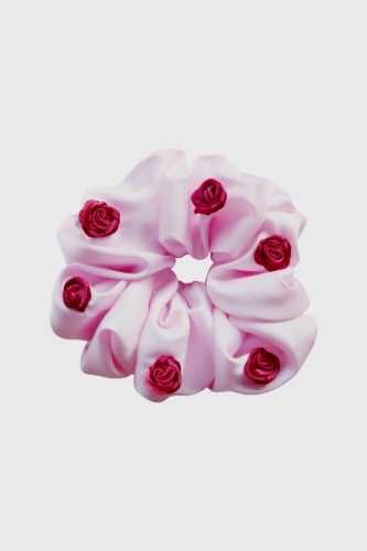 Scrunchie Medium gumka do włosów różowa z różyczkami 3D – Rose Cocktail