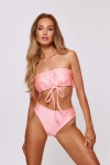 bikini brzoskwiniowe komplet – styl glamour z boho nutą