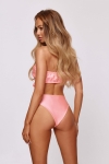 brzoskwiniowe bikini bandeau i dół z wysokim stanem Manila – widok z tyłu
